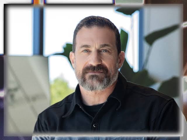 Andrew Huberman portrait